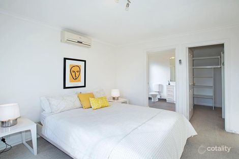 Property photo of 3 Waddington Court Highton VIC 3216