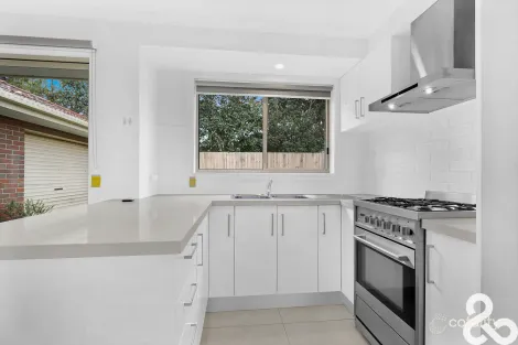 Property photo of 2 Ponsford Place Epping VIC 3076