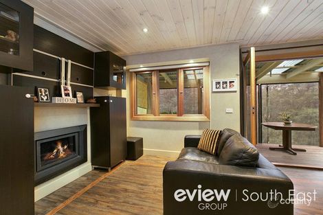 Property photo of 35 Mountain Road Cockatoo VIC 3781