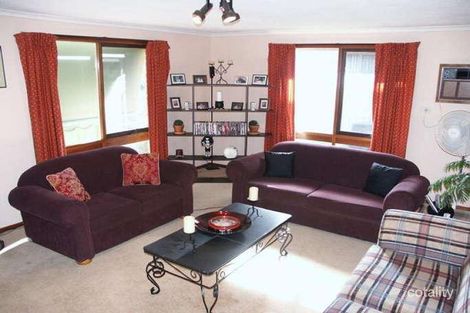 Property photo of 2 Oaktree Close Viewbank VIC 3084