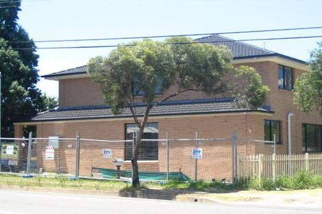 130 Fairfield Rd, Guildford West, NSW 2161