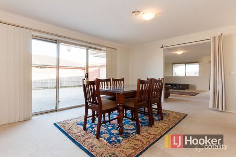 Property photo of 8 Chatham Close Cranbourne East VIC 3977