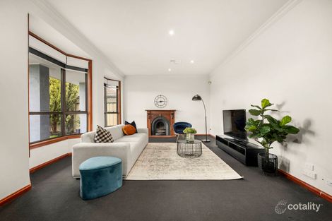 Property photo of 14 Rutherglen Way Taylors Lakes VIC 3038