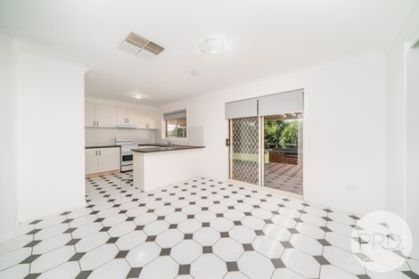 Property photo of 2 Kimba Drive Glenfield Park NSW 2650