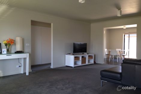 Property photo of 6 Redgum Court East Albury NSW 2640