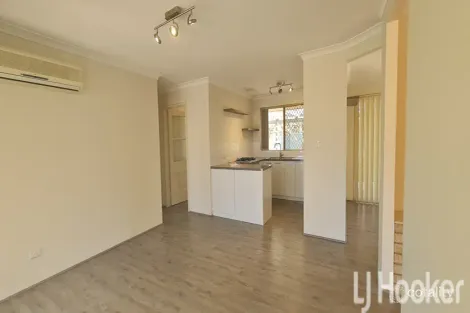 Property photo of 8 Rocklea Place Silver Sands WA 6210