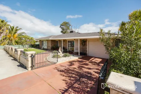 Property photo of 5 Beeston Crescent Marangaroo WA 6064
