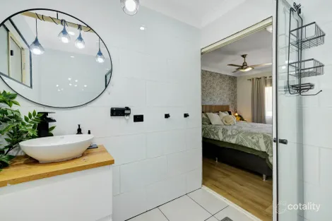 Property photo of 18 Octagonal Crescent Kelso QLD 4815