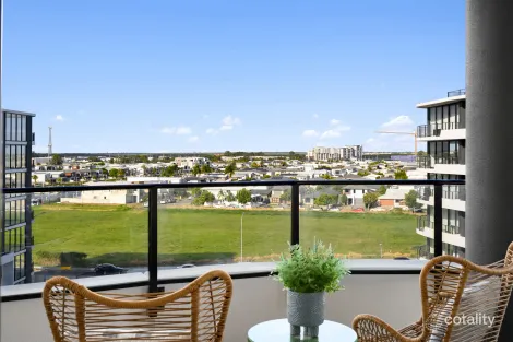 Property photo of 1706/10 Sickle Avenue Hope Island QLD 4212
