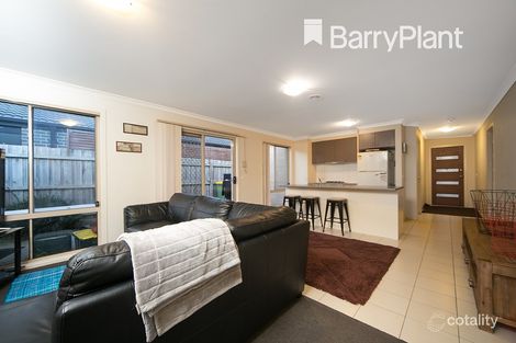 Property photo of 24 Grand Central Boulevard Pakenham VIC 3810