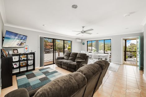 Property photo of 9 Colin Street Berkeley Vale NSW 2261