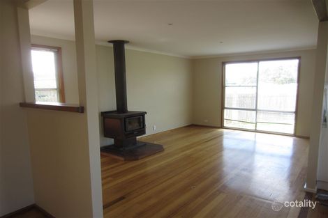 Property photo of 15 Hyland Crescent Yarram VIC 3971