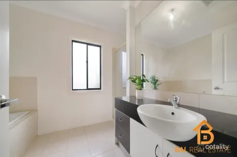 Property photo of 4 Emma Drive Tarneit VIC 3029