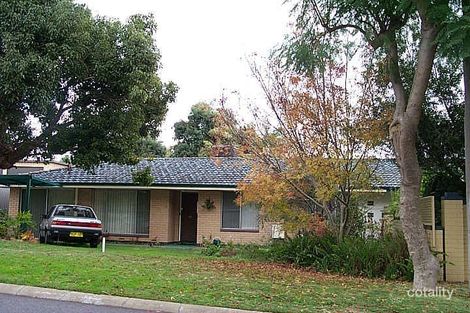 Property photo of 27 Hutchings Way Kardinya WA 6163
