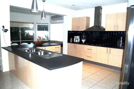 Property photo of 25 Marseilles Way Point Cook VIC 3030