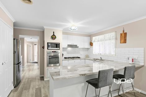 Property photo of 10 Carey Court Sunbury VIC 3429