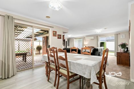 Property photo of 10 Carey Court Sunbury VIC 3429