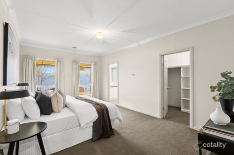 Property photo of 2/3 Cleek Avenue Oakleigh South VIC 3167