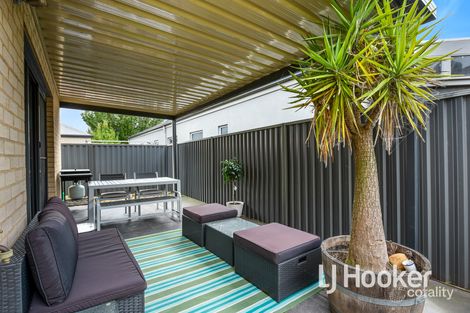 Property photo of 3 Pyrus Court Pakenham VIC 3810