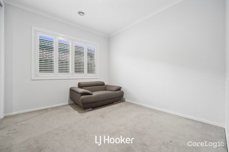 Property photo of 23 Challenger Circuit Cranbourne East VIC 3977