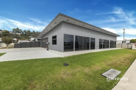 Property photo of 23 Emily Crescent Somerset TAS 7322