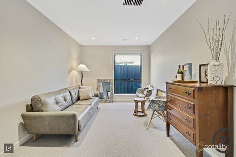 Property photo of 30 Mapleshade Avenue Clyde North VIC 3978