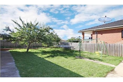 Property photo of 20 Hopkins Way Meadow Heights VIC 3048