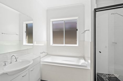 Property photo of 13 Elysian Place Wyoming NSW 2250