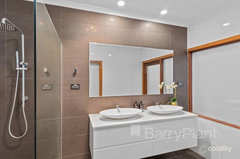 Property photo of 51 Milpera Crescent Wantirna VIC 3152