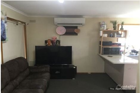 Property photo of 19 Tantalla Street Wedderburn VIC 3518