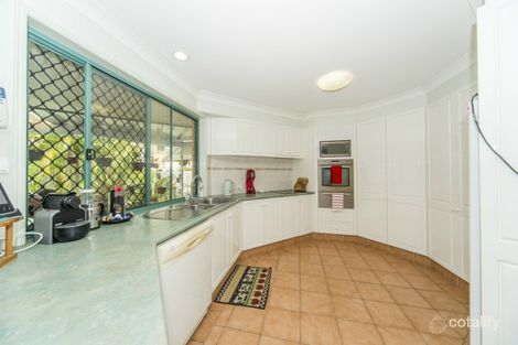 Property photo of 4 Poeppel Place Helensvale QLD 4212