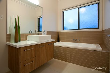 Property photo of 64 Eucalyptus Close Forest Reefs NSW 2798