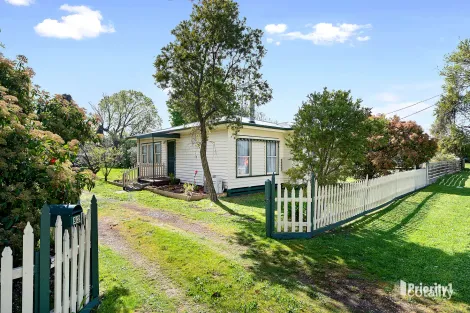 Property photo of 52 Playne Street Heathcote VIC 3523