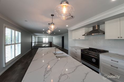 Property photo of 2/16 Coronation Avenue Beachmere QLD 4510