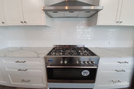 Property photo of 2/16 Coronation Avenue Beachmere QLD 4510