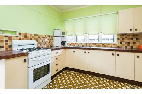 Property photo of 40 Turquoise Street Holland Park QLD 4121