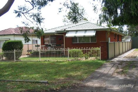 10 Carrington Ave, Woy Woy, NSW 2256