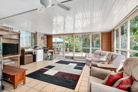 Property photo of 30 Tuckeroo Place Reedy Creek QLD 4227