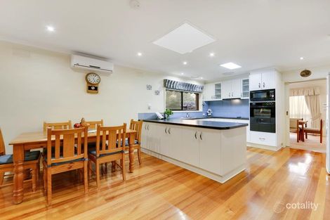 Property photo of 2 Lerwick Court Frankston VIC 3199