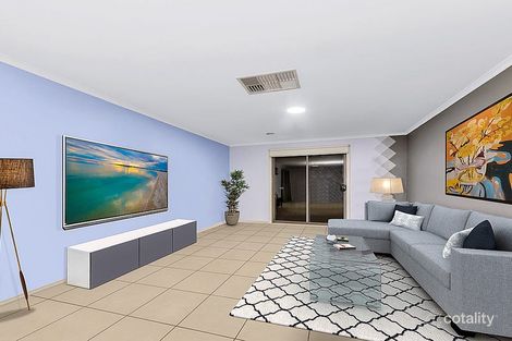 Property photo of 7 Pipetrack Circuit Cranbourne East VIC 3977