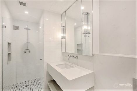 402/228 Elizabeth St, Surry Hills, NSW 2010