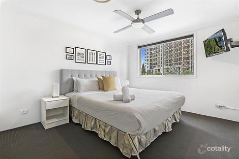 Property photo of 17/33 Beach Parade Surfers Paradise QLD 4217