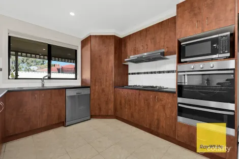 Property photo of 4 Myna Street Epping VIC 3076