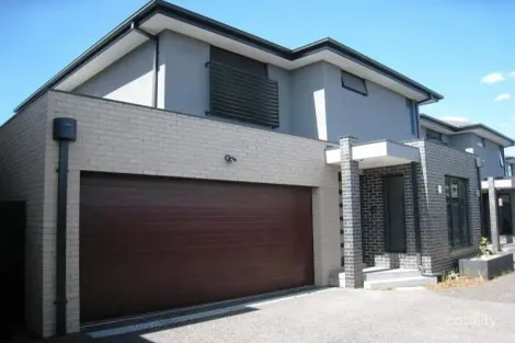 2/4 Camelia St, Box Hill, VIC 3128