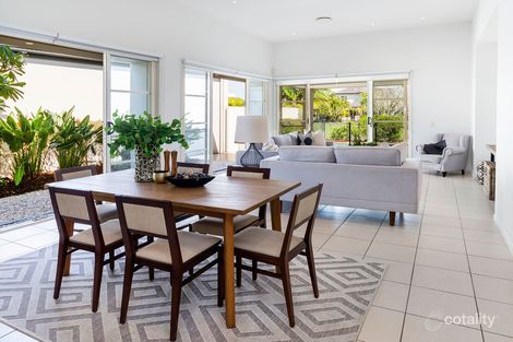 Property photo of 2853 Virginia Drive Hope Island QLD 4212