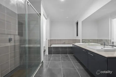 Property photo of 1 Soapberry Circuit Collingwood Park QLD 4301