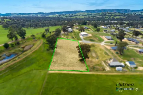 Property photo of 7 Barker Court Yea VIC 3717