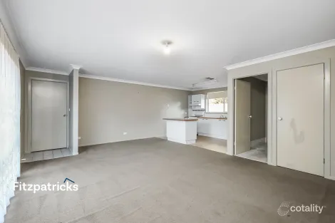 Property photo of 2/4 Canola Place Estella NSW 2650