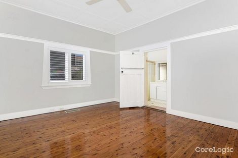 Property photo of 22 Holdsworth Avenue St Leonards NSW 2065