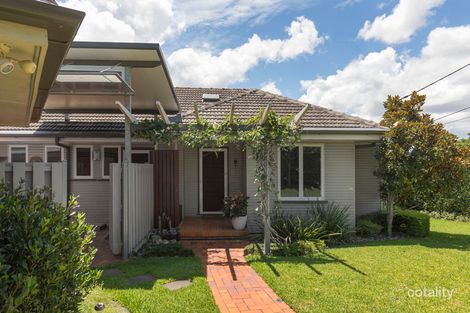 12 Kersley Rd, Kenmore, QLD 4069